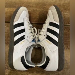 Adidas OG Gum Samba White Black Stripe Adidas Sneakers size 7 men EUC